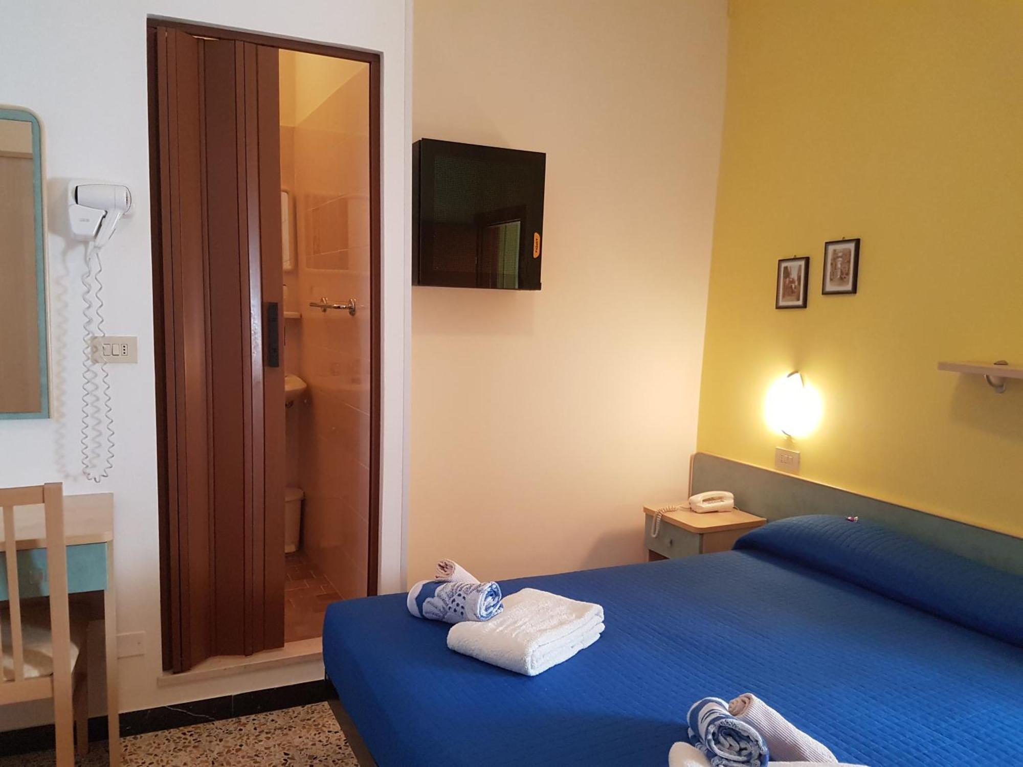 Hotel Villa Ersilia Rimini B&B ภายนอก รูปภาพ