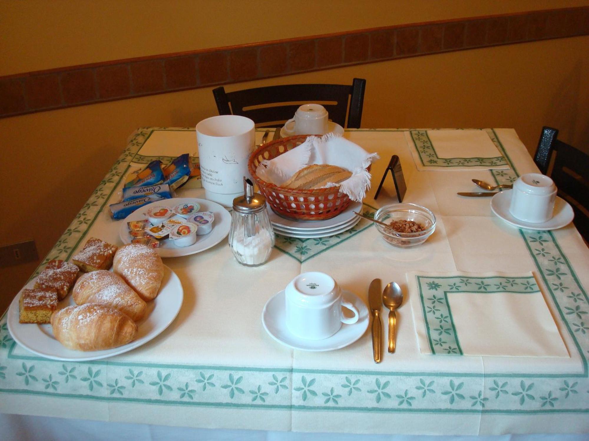 Hotel Villa Ersilia Rimini B&B ภายนอก รูปภาพ