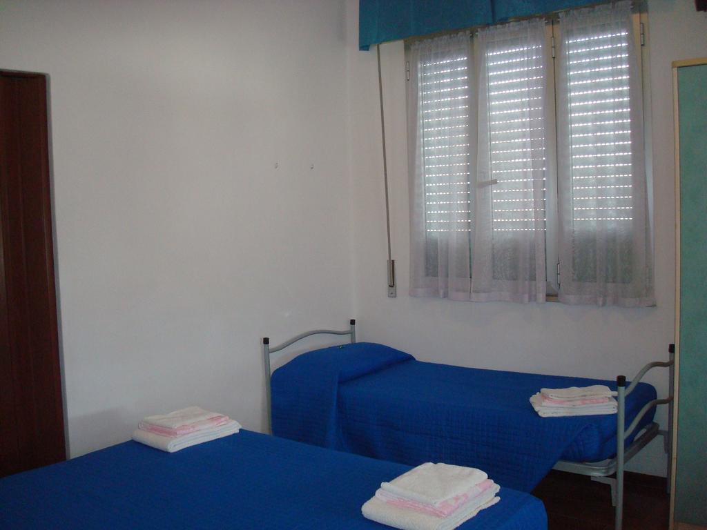Hotel Villa Ersilia Rimini B&B ภายนอก รูปภาพ
